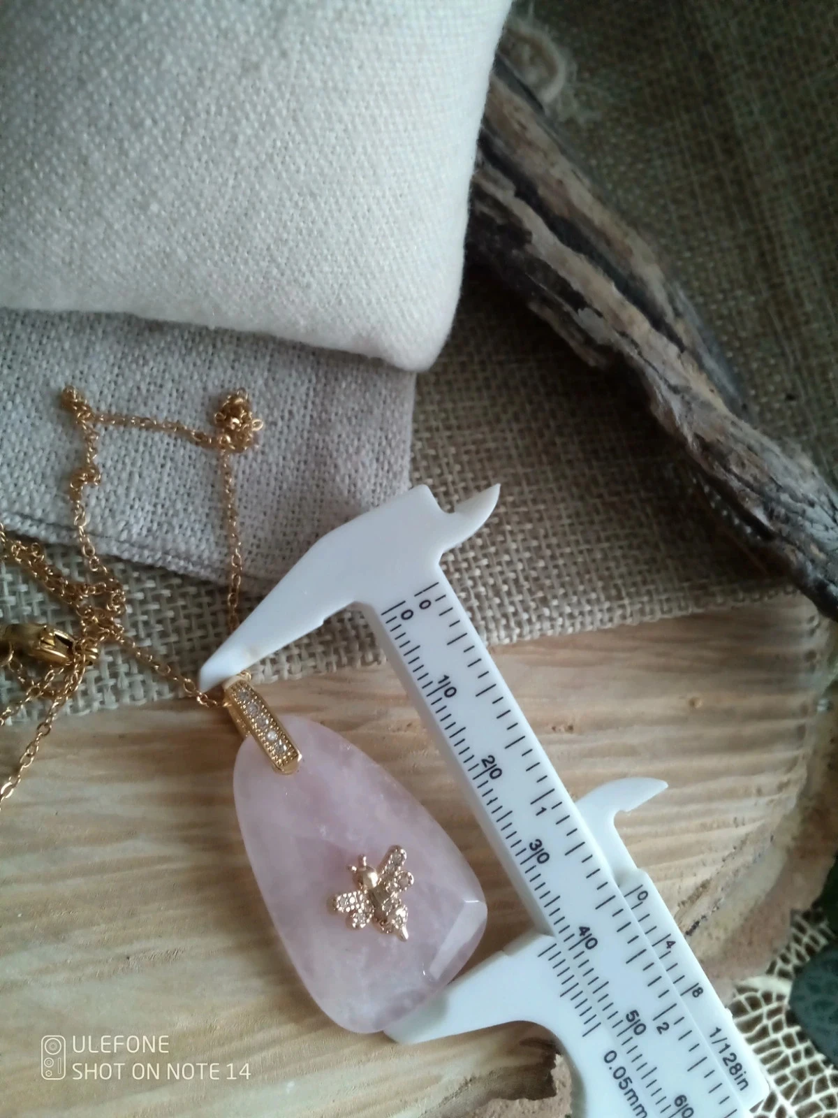 Collier quartz rose , pierre naturelle , abeille dorée – photo 2